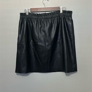 LOFT NWT Faux Leather Black Skirt Fitted Elastic Waist L Excellent Condition!
